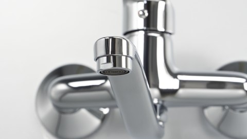 Bateria umywalkowa ścienna chrom Boro BMO_050M